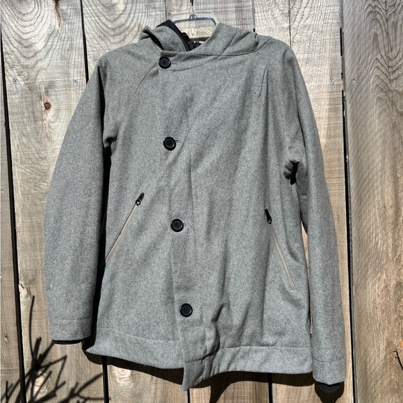 Jacket - Picture 2 of 10